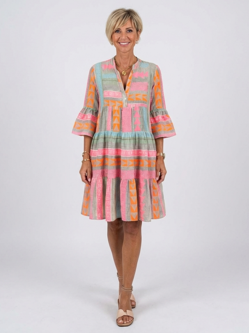 Maelle | Geometric Print V-Neck Tiered Dress in Knee-Length