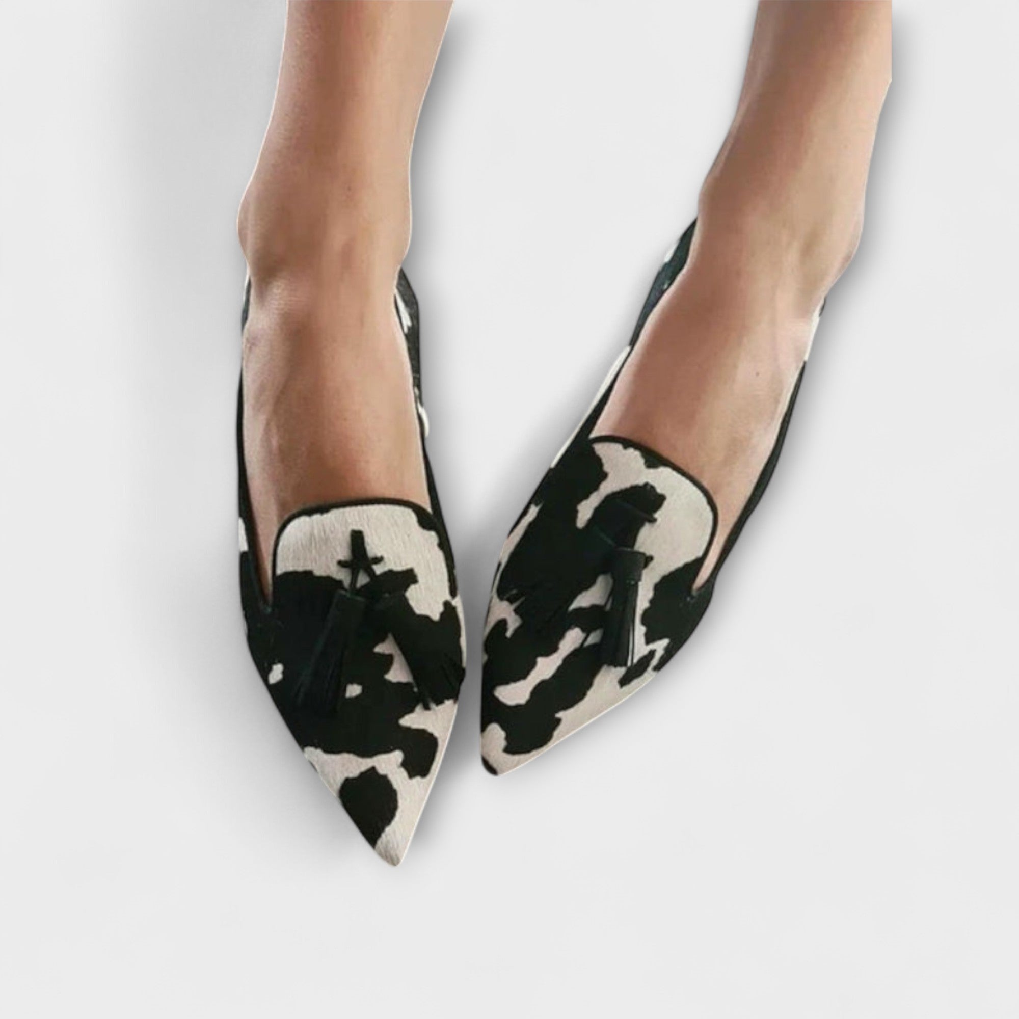 Pointed-Toe Tassel Loafers