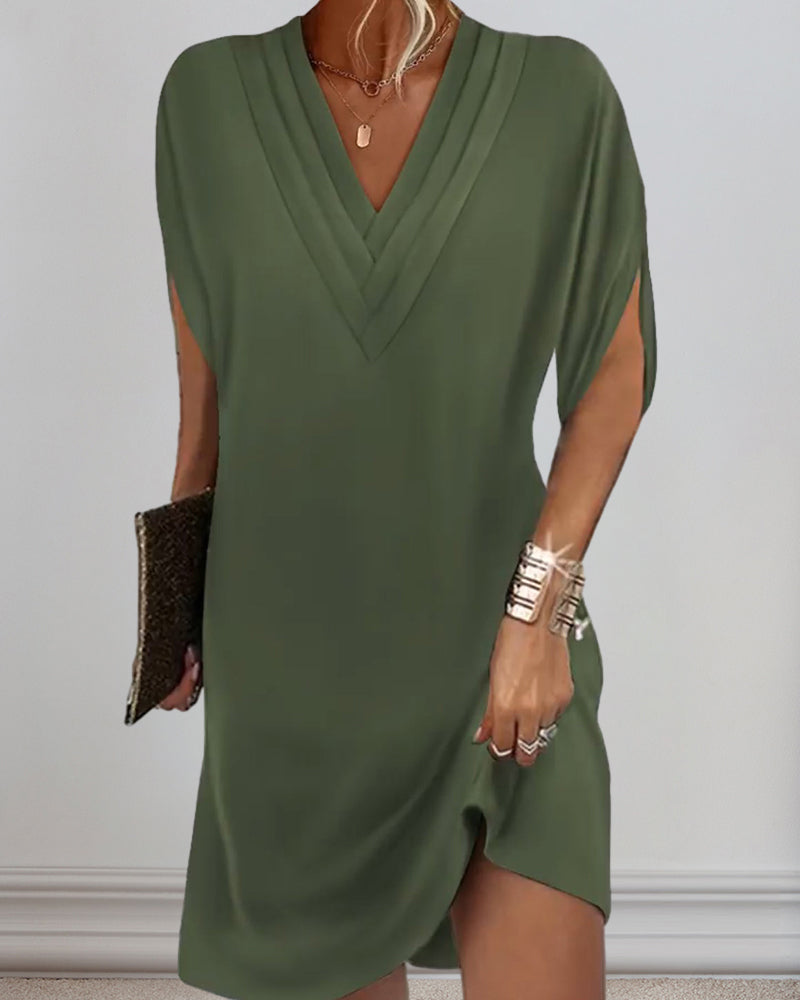 Nora | Knee-Length Dress with Split Sleeves