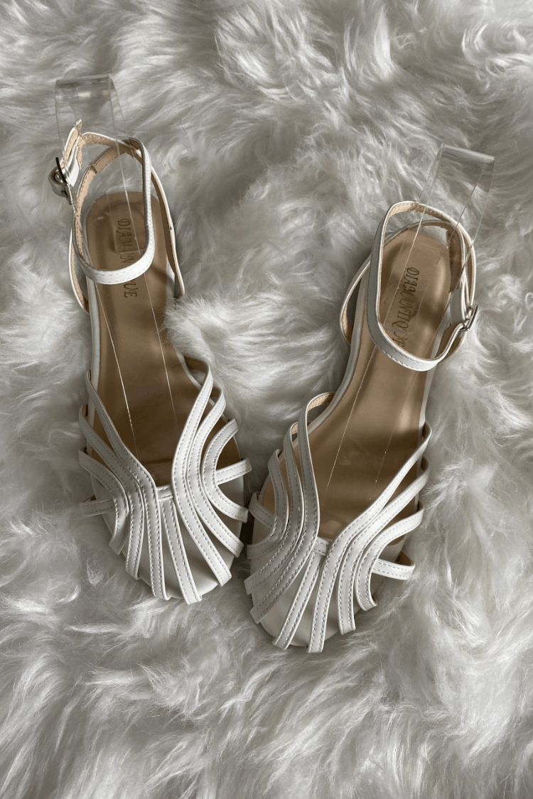 Vittoria | Golden Sandals with Jewelry