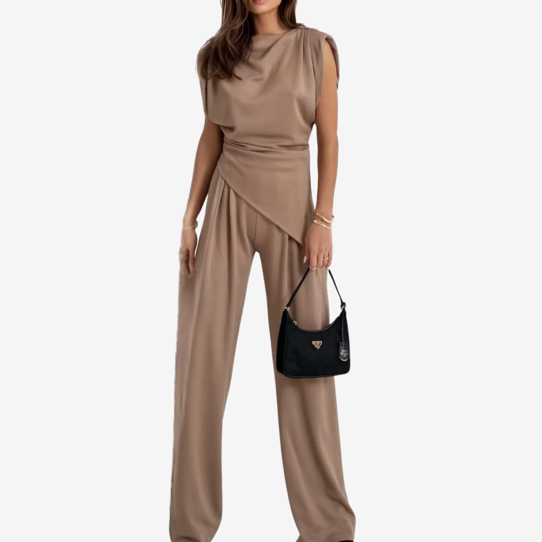 Aurellee | Suit
