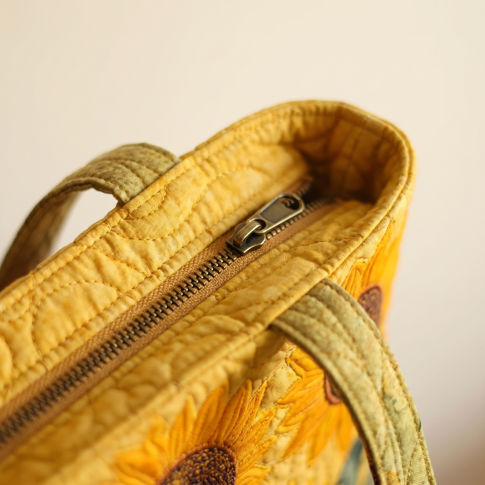 Classic Quilted Bag - Sunflowers