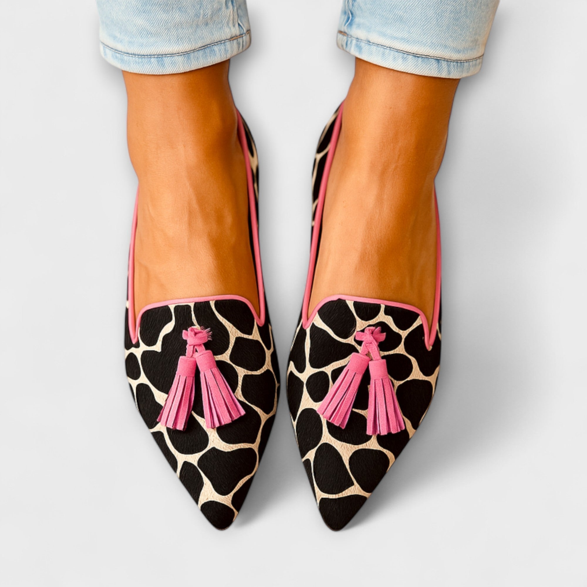 Pointed-Toe Tassel Loafers