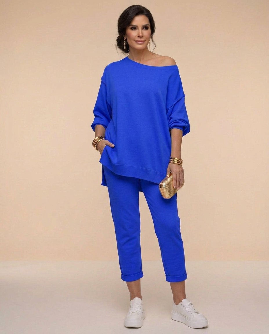 Almira | The Lounge Set
