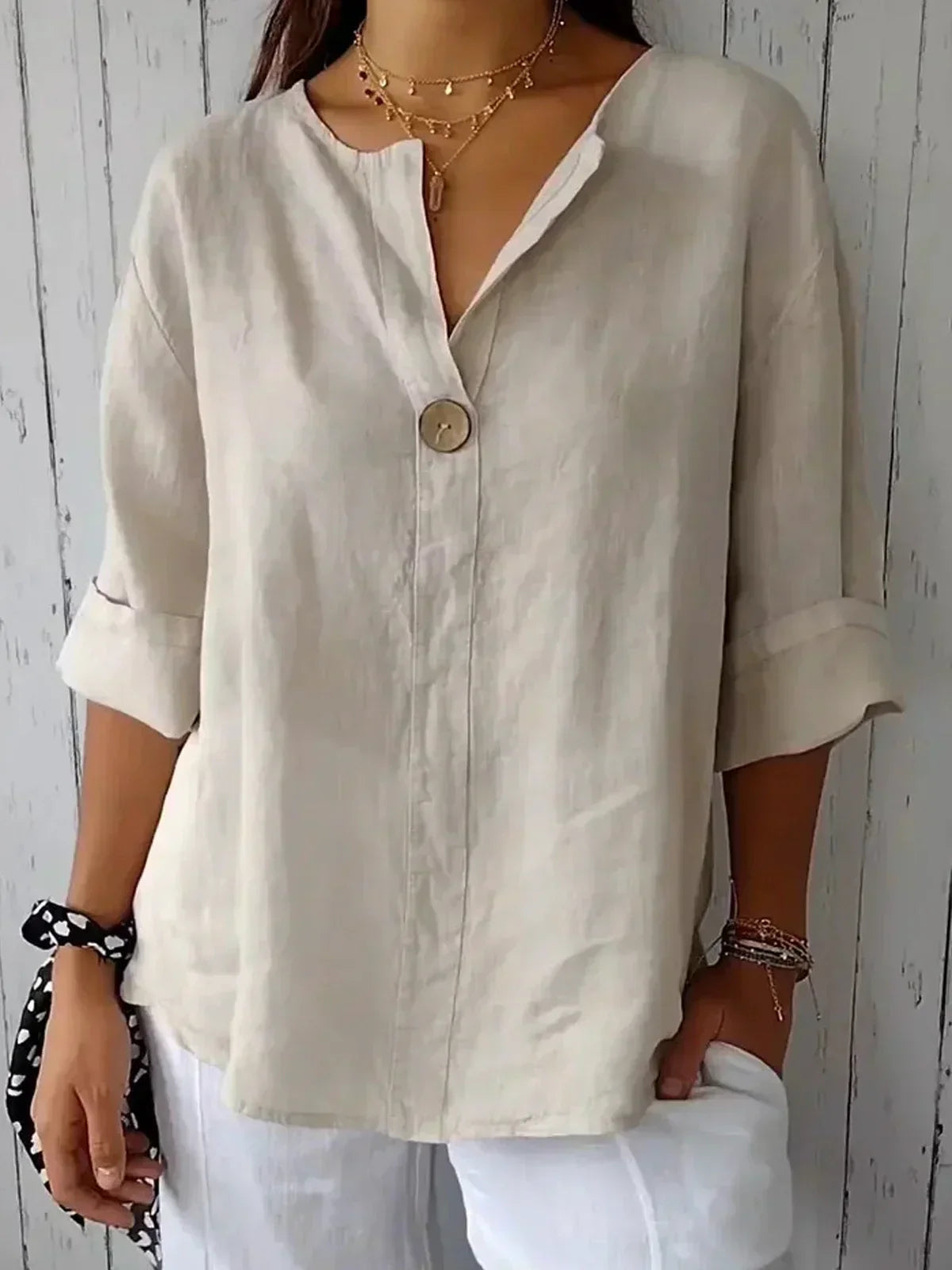 Luna - Casual V-Neck Blouse