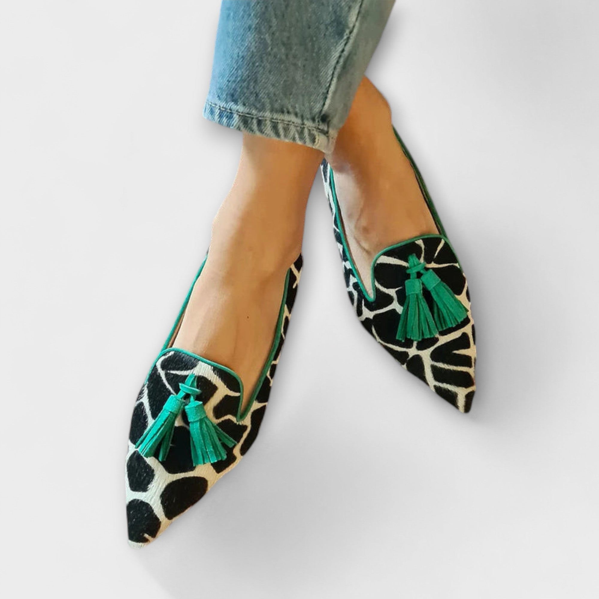 Pointed-Toe Tassel Loafers