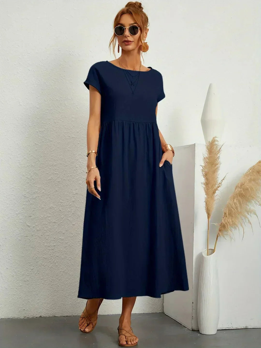Gabrielle | Timeless Elegant Midi Dress