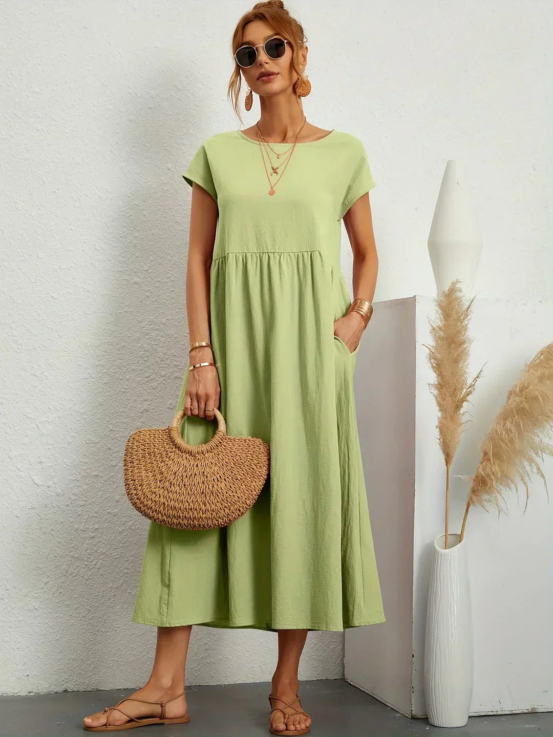Gabrielle | Timeless Elegant Midi Dress