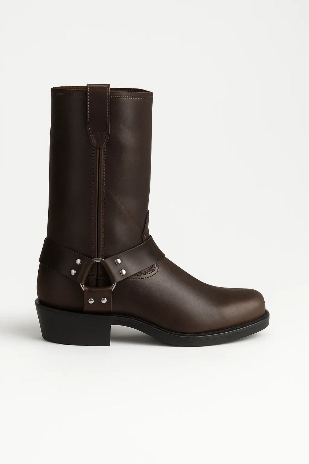 Hoge bikerlaarzen voor dames – met studs en harnasdetails, stijlvolle en duurzame streetwear-schoenen