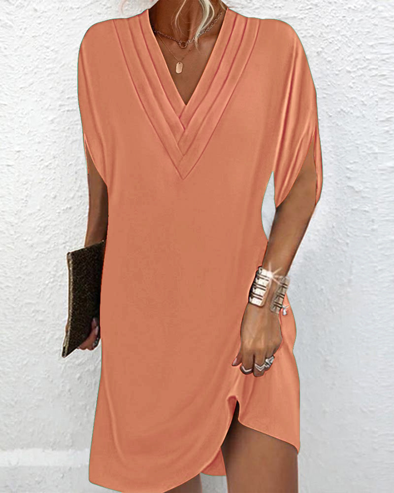 Elegant Solid Color Dress with Split Sleeves