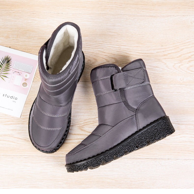 Women’s Fleece-Lined Winter Ankle Boots – Buckle-Strap Lug-Sole Boots for Everyday Cold-Weather Walking and City Wear