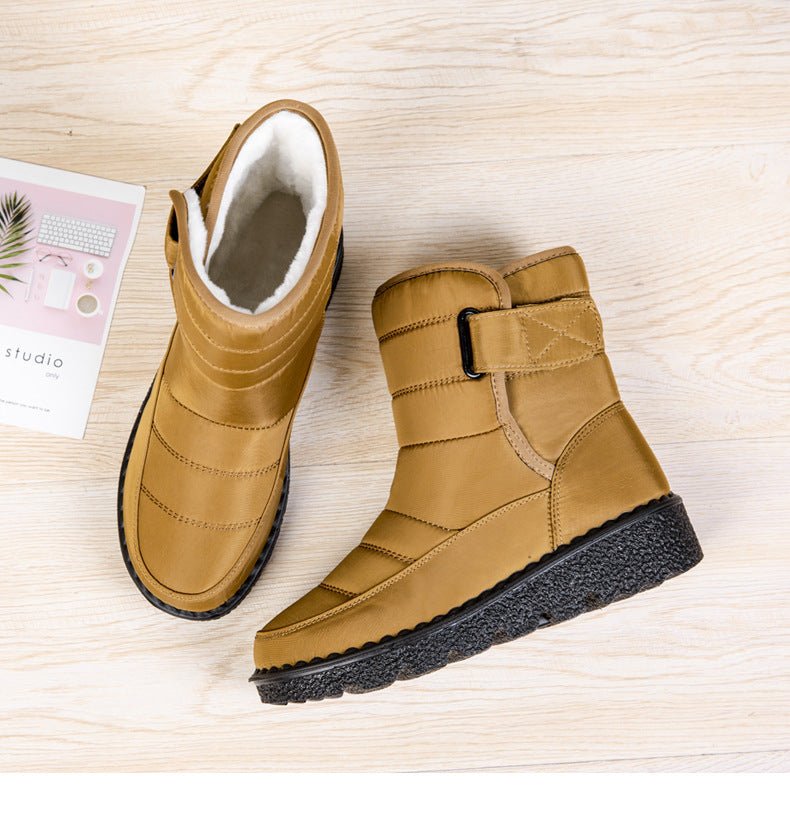 Women’s Fleece-Lined Winter Ankle Boots – Buckle-Strap Lug-Sole Boots for Everyday Cold-Weather Walking and City Wear